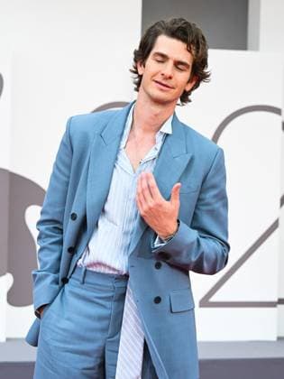 Venice, 82nd Venice International Film Festival 2025 - Evening 3 - The red carpet for the film After The Hunt. Pictured is Andrew Garfield.  Copyright: xManuelexMangiarottix xipa-agency.netx xPoolxPhotoxEventsx06x IPA_Agency_IPA63585065