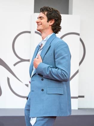 Venice, 82nd Venice International Film Festival 2025 - Evening 3 - The red carpet for the film After The Hunt. Pictured is Andrew Garfield.  Copyright: xManuelexMangiarottix xipa-agency.netx xPoolxPhotoxEventsx06x IPA_Agency_IPA63585073