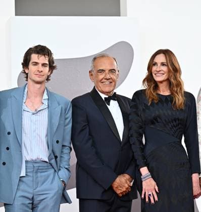 After The Hunt Red Carpet - The 82nd Venice International Film Festival Andrew Garfield, Alberto Barbera, Julia Roberts during After The Hunt Red Carpet - The 82nd Venice International Film Festival, Venice, Italy 29 August 2025, Credit:Maria Laura Antonelli Avalon Italy, Venice  Copyright: xMariaxLauraxAntonellix xAvalonx 1032404176