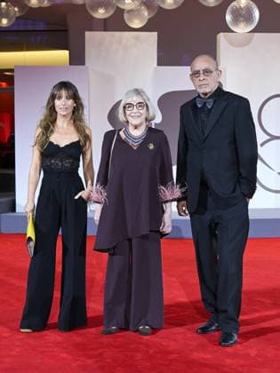 Venice, 82nd Venice International Film Festival 2025 - Evening 3 - The red carpet for the film Calle Malaga. Pictured are Carmen Maura, Ahmed Boulane, and Marta Etura.  Copyright: xManuelexMangiarottix xipa-agency.netx xPoolxPhotoxEventsx06x IPA_Agency_IPA63587594