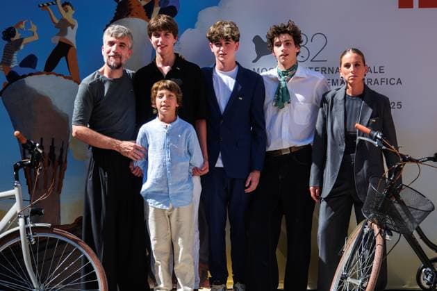 August 29, 2025, Venice, Italy: (L-R) Jordi Oriol, Jan Monter, Roc Colell, Francesco Wenz, Bernat SolÃ and Nausicaa Bonin attend the red carpet of the film Estrany Riu (Strange River) at the Sala Darsena during the 82nd Venice Film Festival. Venice Italy - ZUMAs197 20250829_aaa_s197_204 Copyright: xMarcoxBaradax