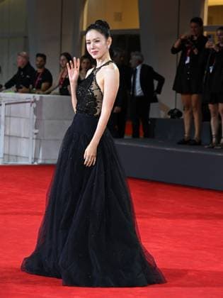 Venice, 82nd Venice International Film Festival 2025 - Evening 3 - The Red Carpet for the Film Eojjeol Suga Eopda (No Other Choice). Pictured is Son Ye-jin.  Copyright: xManuelexMangiarottix xipa-agency.netx xPoolxPhotoxEventsx06x IPA_Agency_IPA63590753