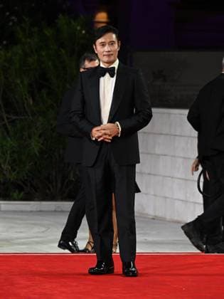 Venice, 82nd Venice International Film Festival 2025 - Evening 3 - The Red Carpet for the Film Eojjeol Suga Eopda (No Other Choice). Pictured: Lee Byung-hun  Copyright: xManuelexMangiarottix xipa-agency.netx xPoolxPhotoxEventsx06x IPA_Agency_IPA63590748