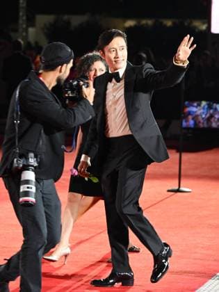 Venice, 82nd Venice International Film Festival 2025 - Evening 3 - The Red Carpet for the Film Eojjeol Suga Eopda (No Other Choice). Pictured: Lee Byung-hun  Copyright: xManuelexMangiarottix xipa-agency.netx xPoolxPhotoxEventsx06x IPA_Agency_IPA63590832