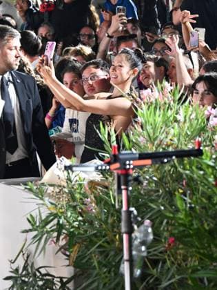 Venice, Italy: Venice, 82nd Venice International Film Festival 2025 - Evening 3 - The Red Carpet for the Film Eojjeol Suga Eopda (No Other Choice). Pictured is Son Ye-jin. Venice Italy  - ZUMAp169 20250829_zea_p169_1564 Copyright: xManuelexMangiarottix