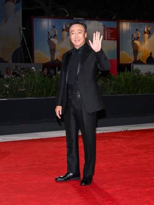 Venice, ITALY: Venice, 82nd Venice International Film Festival 2025 - Evening 3 - Red Carpet for the film Calle Malaga - Pictured: Lee Sung-min Venice ITALY  - ZUMAp169 20250829_zea_p169_1571 Copyright: xAlbertoxTerenghix