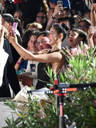 Venice, Italy: Venice, 82nd Venice International Film Festival 2025 - Evening 3 - The Red Carpet for the Film Eojjeol Suga Eopda (No Other Choice). Pictured is Son Ye-jin. Venice Italy  - ZUMAp169 20250829_zea_p169_1582 Copyright: xManuelexMangiarottix