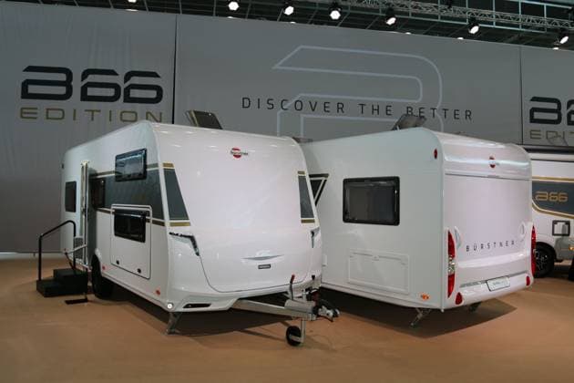 Wohnwagen Bürstner B66 510 TK Plus, Caravan Salon Düsseldorf (29.08. - 07.09.2025, Messe Düsseldorf, Weltleitmesse für mobiles Reisen, weltgrößte Messe für Reisemobile und Caravans, Camping & Caravaning, mobiler Urlaub), Düsseldorf (D) *** Caravan Bürstner B66 510 TK Plus, Caravan Salon Düsseldorf 29 08 07 09 2025, Messe Düsseldorf, worlds leading trade fair for mobile travel, worlds largest trade fair for motorhomes and caravans, camping caravanning, mobile vacation, Düsseldorf D