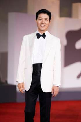 Eojjeol Suga Eopda (No Other Choice) Red Carpet - The 82nd Venice International Film Festival in Italy - 29 Aug 2025 Park Hee-soon attends the Eojjeol Suga Eopda (No Other Choice) red carpet during the 82nd Venice International Film Festival. Venice Lido Italy Copyright: xDanielexCifala x xSOPAxImagesx _CIF7374