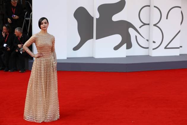 August 30, 2025, Venice, Veneto, Italy: SOFIA CARSON on the red carpet for the Frankenstein Premiere screening at the 82nd Venice Film Festival at the Venice Lido, Italy. Venice Italy - ZUMAc179 20250830_zep_c179_107 Copyright: xMickaelxChavetx