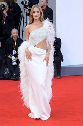 Rosie Huntington-Whiteley bei der Premiere des Kinofilms Frankenstein auf der Biennale di Venezia 2025 82. Internationale Filmfestspiele von Venedig im Palazzo del Cinema. Venedig, 30.08.20