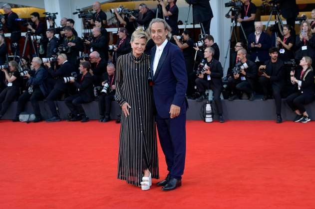 Dominique Lemonier und Alexandre Desplat bei der Premiere des Kinofilms Frankenstein auf der Biennale di Venezia 2025 82. Internationale Filmfestspiele von Venedig im Palazzo del Cinema. Venedig, 30.08.20