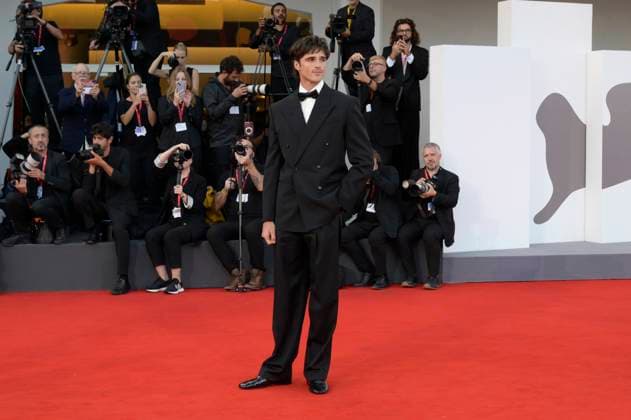 Jacob Elordi bei der Premiere des Kinofilms Frankenstein auf der Biennale di Venezia 2025 82. Internationale Filmfestspiele von Venedig im Palazzo del Cinema. Venedig, 30.08.20