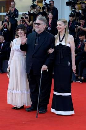 Guillermo del Toro mit Tochter Marisa del Toro und Ehefrau Kim Morgan bei der Premiere des Kinofilms Frankenstein auf der Biennale di Venezia 2025 82. Internationale Filmfestspiele von Venedig im Palazzo del Cinema. Venedig, 30.08.20