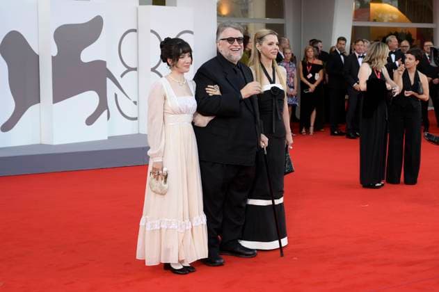 Guillermo del Toro mit Tochter Marisa del Toro und Ehefrau Kim Morgan bei der Premiere des Kinofilms Frankenstein auf der Biennale di Venezia 2025 82. Internationale Filmfestspiele von Venedig im Palazzo del Cinema. Venedig, 30.08.20