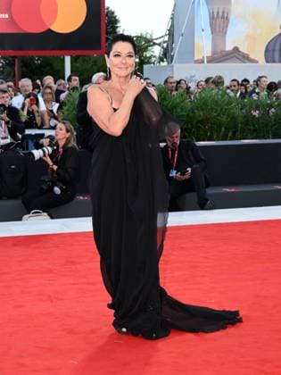 Venice, 82nd Venice International Film Festival 2025 - Evening 4 - KINEO AWARD red carpet Pictured: Monica Guerritore  Copyright: xAlbertoxTerenghi PoolxPhotoxEventsx06x xipa-agency.netx xPoolxPhotoxEventsx06x IPA_Agency_IPA63696789