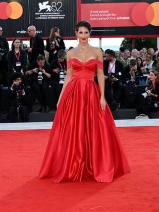 Venice, 82nd Venice International Film Festival 2025 - Evening 4 - KINEO AWARD red carpet Pictured: Roberta D Orsi  Copyright: xAlbertoxTerenghi PoolxPhotoxEventsx06x xipa-agency.netx xPoolxPhotoxEventsx06x IPA_Agency_IPA63697319