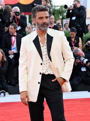 Venice, Italy: Venice, 82nd Venice International Film Festival 2025 - evening 4 - red carpet of the film Frankenstein Pictured: Oscar Isaac Venice Italy  - ZUMAp169 20250830_zea_p169_2053 Copyright: xAlbertoxTerenghi PoolxxEvenx
