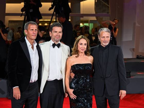 Venice, ITALY: Venice, 82nd Venice International Film Festival 2025 - Evening 4 - Red Carpet of the Film The Last Viking - In the photo: Anders Thomas Jensen, Sofie Grabol, Nikolaj Lie Kaas Mads Mikkelsen, Venice ITALY  - ZUMAp169 20250830_zea_p169_2113 Copyright: xManuelexMangiarottix