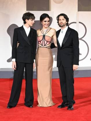 Venice, Italy: Venice, 82nd Venice International Film Festival 2025 - Evening 4 - Red Carpet for the film The Valley of Smiles. Pictured are Giulio Feltri, Romana Maggiora Vergano, and Paolo Strippoli. Venice Italy  - ZUMAp169 20250830_zea_p169_1951 Copyright: xSimonexComix