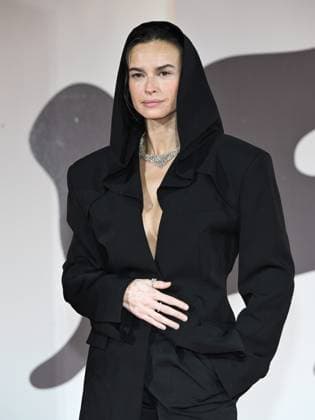Venice, Italy: Venice, 82nd Venice International Film Festival 2025 - Evening 4 - Red Carpet for the film Valley of Smiles. Pictured: Kasia Smutniak Venice Italy  - ZUMAp169 20250830_zea_p169_1811 Copyright: xSimonexComix