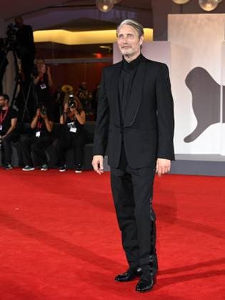 Venice, Italy: Venice, 82nd Venice International Film Festival 2025 - Evening 4 - Red Carpet for The Last Viking . Pictured: Mads Mikkelsen Venice Italy  - ZUMAp169 20250830_zea_p169_1893 Copyright: xSimonexComix