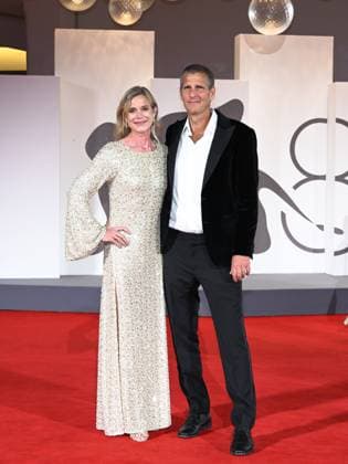 Venice, Italy: Venice, 82nd Venice International Film Festival 2025 - Evening 4 - Red Carpet for the film The Last Viking . Pictured: Anders Thomas Jensen with his wife Venice Italy  - ZUMAp169 20250830_zea_p169_1877 Copyright: xSimonexComix