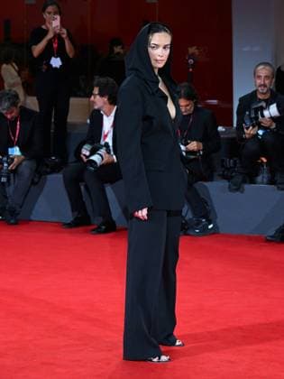 Venice, ITALY: Venice, 82nd Venice International Film Festival 2025 - Evening 4 - Red Carpet for the film The Valley of Smiles - Pictured: Kasia Smutniak Venice ITALY  - ZUMAp169 20250830_zea_p169_1974 Copyright: xManuelexMangiarottix