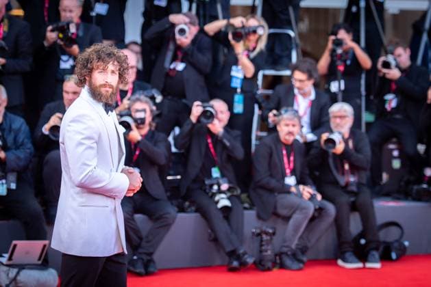 Frankenstein red carpet in Venice, Italy - 30 Aug 2025 Aaron Taylor-Johnson attends the Frankenstein red carpet during The 82nd Venice International Film Festival. Venice Italy Copyright: xLoredanaxSangiulianox xSOPAxImagesx LSangiuliano-1868