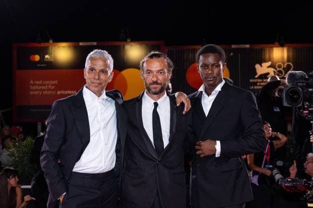 Premiere du film Motor City lors du 82eme Festival du film de Venise - Mostra 2025 Premiere du film Motor City lors du 82eme Festival du film de Venise - Mostra 2025 - (L-R) Nicolas Peufaillit, Sami Bouajila, Abdel Raouf Dafri, Enrico Maria Artale and Mamadou SidibÃ attend the Un Prophete red carpet during the 82nd Venice International Film Festival on August 30, 2025 in Venice, Italy.  Copyright: xKazukoxWakayamax