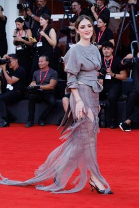 News - Frankenstein Red Carpet - The 82nd Venice International Film Festival A guest attends the Frankenstein red carpet during the 82nd Venice International Film Festival on August 30, 2025 in Venice, Italy. Photo: Cinzia Camela. Lido di Venezia Palazzo del Cinema Italy Copyright: xCinziaxCamelax xLiveMediax LPN_2002239