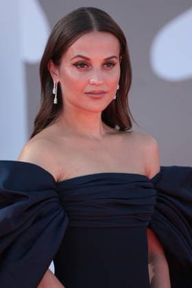 VENICE, ITALY – AUGUST 31: Alicia Vikander on the red carpet for The Wizard Of The Kremlin (Le Mage Du Kremlin) during the 82nd Venice International Film Festival on August 31, 2025 in Venice, Italy.  Copyright: xMatteoxChinellatox xipa-agency.netx xMatteoxChinellatox IPA_Agency_IPA63776362