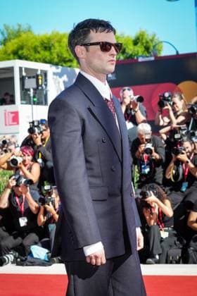 The Wizard Of The Kremlin red carpet during the 82nd Venice International Film Festival in Venice, Italy on 31 August 2025. Tom Sturridge attends attends the The Wizard Of The Kremlin red carpet during the 82nd Venice International Film Festival in Venice, Italy on 31 August 2025., Credit:Stefano Costantino TTL Avalon Italy, Venice  Copyright: xStefanoxCostantinoxTTLx xAvalonx 1032962534