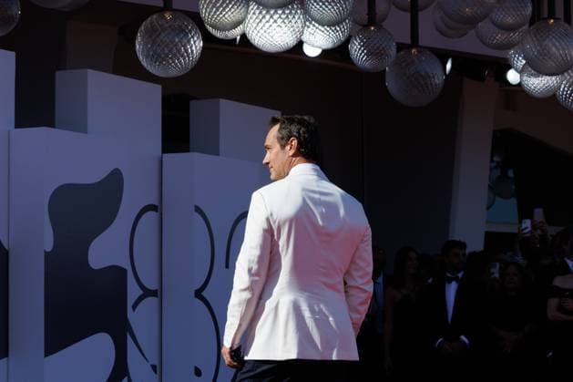 News - The Wizard Of The Kremlin (Le Mage Du Kremlin) Red Carpet - The 82nd Venice International Film Festival Jude Law attends The Wizard Of The Kremlin (Le Mage Du Kremlin) red carpet during The 82nd Venice International Film Festival at Sala Grande on August 31, 2025 in Venice, Italy. Photo: Cinzia Camela. Lido di Venezia Palazzo del cinema Italy Copyright: xCinziaxCamelax xLiveMediax LPN_2002874