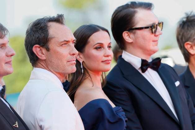 : Venice - Red carpet film ‘The Wizard Of The Kremlin’ (Le Mage Du Kremlin) MP Jude Law, Alicia Vikander, Paul Dano walk The Wizard Of The Kremlin (Le Mage Du Kremlin) red carpet during the 82nd Venice International Film Festival on August 31, 2025 in Venice, Italy. Photo by Marco Piovanotto ABACAPRESS.COM Venice Italy  Copyright: xPiovanottoxMarco ABACAx