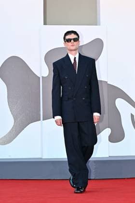 82nd Film Festival, Red carpet of the film Le mage du Kremlin Venice Biennale, 82nd Venice International Film Festival. Red carpet for the film Le mage du Kremlin (The Wizard of the Kremlin). In the photo Tom Sturridge . Venice, Italy 31 August 2025, Credit:Maria Laura Antonelli Avalon Italy, Venice  Copyright: xMariaxLauraxAntonellix xAvalonx 1032977542