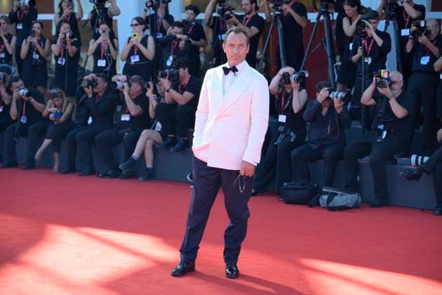 The wizard of Kremlin mivie red carpet in Venice Lido, Italy - 31 Aug 2025 Jude Law attends the red carpet of movie the wizard of Kremlin at 82 Venice Film Festival at Palazzo del cinema. Venice Lido Italy Copyright: xMarioxCartellix xSOPAxImagesx _DSC0338
