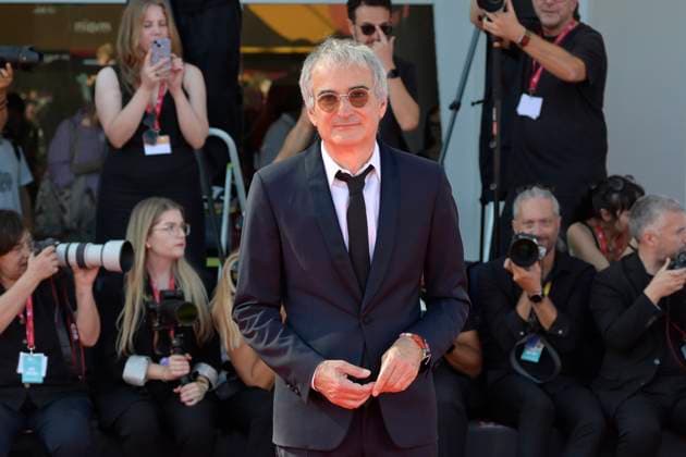 The wizard of Kremlin mivie red carpet in Venice Lido, Italy - 31 Aug 2025 Olivier Assayas attends the red carpet of movie the wizard of Kremlin at 82 Venice Film Festival at Palazzo del cinema. Venice Lido Italy Copyright: xMarioxCartellix xSOPAxImagesx _DSC0405