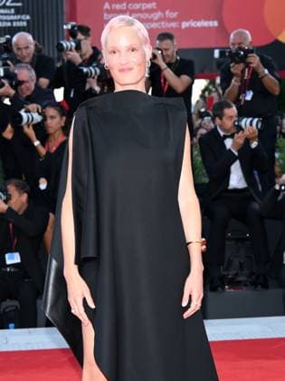 Venice, 82nd Venice International Film Festival 2025 - evening 5 - red carpet of the film Father Mother Sister Brother Pictured: Vicky Krieps  Copyright: xAlbertoxTerenghi PoolxPhotoxEventsx06x xipa-agency.netx xPoolxPhotoxEventsx06x IPA_Agency_IPA63783306
