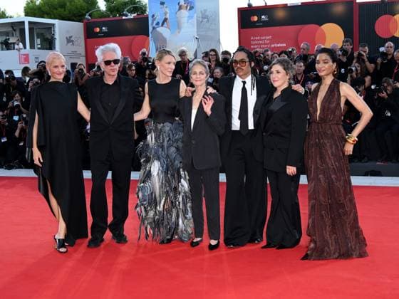 Venice, 82nd Venice International Film Festival 2025 - evening 5 - red carpet of the film Father Mother Sister Brother Pictured: Charlotte Rampling, Vicky Krieps, Jim Jarmusch, Cate Blanchett, Luka Sabbat, Mayim Bialik, Indya Moore  Copyright: xAlbertoxTerenghi PoolxPhotoxEventsx06x xipa-agency.netx xPoolxPhotoxEventsx06x IPA_Agency_IPA63785425