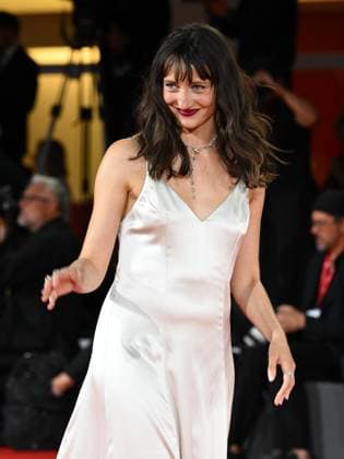 Venice, Italy: Venice, 82nd Venice International Film Festival 2025 - Evening 5 - Red Carpet Filming Italy Venice Award . Pictured: Martina Scrinzi Venice Italy  - ZUMAp169 20250831_zea_p169_1538 Copyright: xManuelexMangiarottix