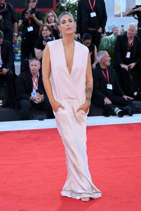 Venice, Italy: Venice, 82nd Venice International Film Festival 2025 - evening 5 - red carpet of the film Father Mother Sister Brother Pictured: Martina Luchena Venice Italy  - ZUMAp169 20250831_zea_p169_1312 Copyright: xAlbertoxTerenghi PoolxxEvenx