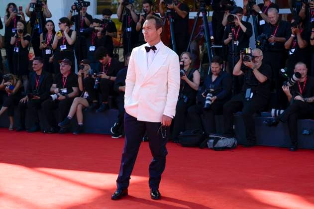 Jude Law bei der Premiere des Kinofilms La Mage du Kremlin The Wizard of the Kremlin auf der Biennale di Venezia 2025 82. Internationale Filmfestspiele von Venedig im Palazzo del Cinema. Venedig, 31.08.2025