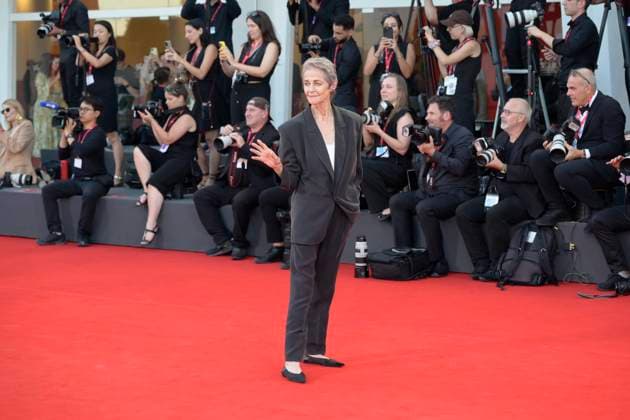 Father Mother Sister Brother red carpet in Venice Lido - 31 Aug 2025 Cahrlotte Rampling attends the red carpet of film Father Mother Brother Sister at 82 Venice Film Festival at Palazzo del cinema. Venice Lido Italy Copyright: xMarioxCartellix xSOPAxImagesx _DSC4644