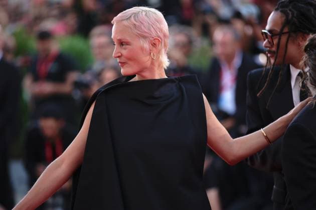 red carpet of the film Father Mother Sister Brother during the 82nd Venice Film Festival in Venice, Italy - 31 Aug 2025 Luxemburger actress Vicky Krieps attends the red carpet of the film Father Mother Sister Brother at the Palazzo del Cinema during the 82nd Venice Film Festival. Venice Italy Copyright: x xMarcoxBaradax xSOPAxImagesx REDCARPETMOTHERFATHERSISTERBROTHER-78