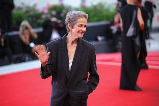 red carpet of the film Father Mother Sister Brother during the 82nd Venice Film Festival in Venice, Italy - 31 Aug 2025 British actress Charlotte Rampling attends the red carpet of the film Father Mother Sister Brother at the Palazzo del Cinema during the 82nd Venice Film Festival. Venice Italy Copyright: x xMarcoxBaradax xSOPAxImagesx REDCARPETMOTHERFATHERSISTERBROTHER-69