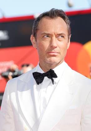 August 31, 2025, Venice, Italy: Jude Law attends the premiere of The Wizard Of The Kremlin during the 82nd Venice International Film Festival at Palazzo del Cinema on the Lido in Venice, Italy, on 31 August 2025. Photo: Venice Italy - ZUMAm179 20250831_zep_m179_080 Copyright: xAlecxMichaelx