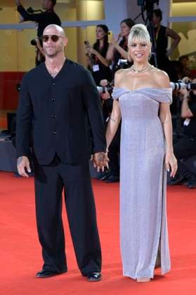 Claudio Pallitto und MIcaela Ramazzotti bei der Verleihung vom Filming Italy Venice Award auf der Biennale di Venezia 2025 82. Internationale Filmfestspiele von Venedig im Palazzo del Cinema. Venedig, 31.08.2025