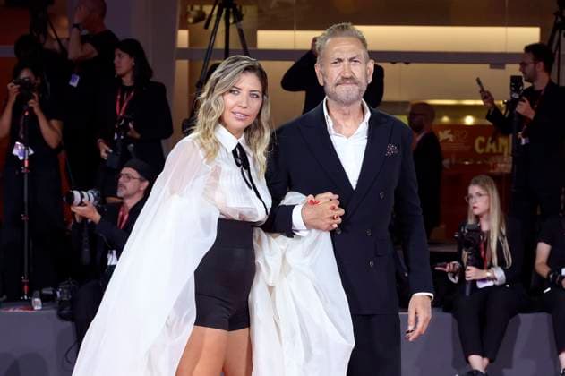 Marco Giallini mit Ehefrau Giorgia Battisti attends at red carpet of Filming Italy Venice Award in Venice Film Festival in Venice Lido.