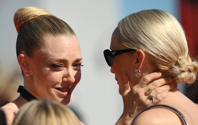 September 1, 2025, Venice, ITALY: US actor Amanda Seyfried (L) and Norwegian director, screenwriter Mona Fastvold (R) arrive for the premiere of The Testament of Ann Lee during the 82nd Venice Film Festival in Venice, Italy, 01 September 2025. The movie is presented in official competition Venezia 82 at the festival running from 27 August to 06 September 2025. ANSA ETTORE FERRARI. Venice ITALY  - ZUMAa110 20250901_zaf_a110_024 Copyright: xEttorexFerrarix